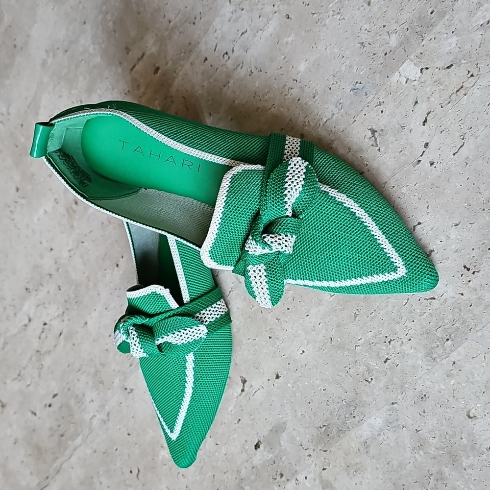*RARE* Tahari Florentia Slip-On Flat Green Women's Shoes Size 6.5